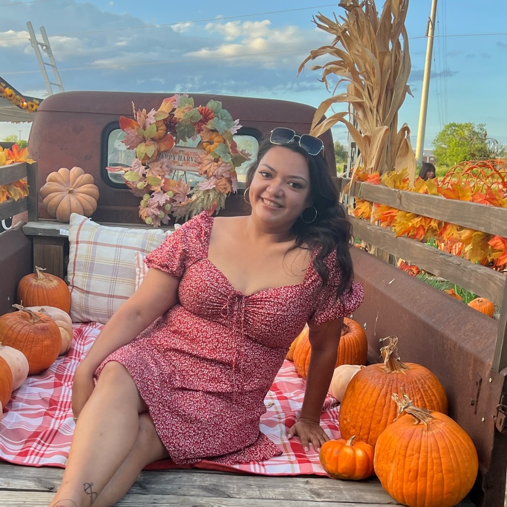 Meet your Posher, Aurelia